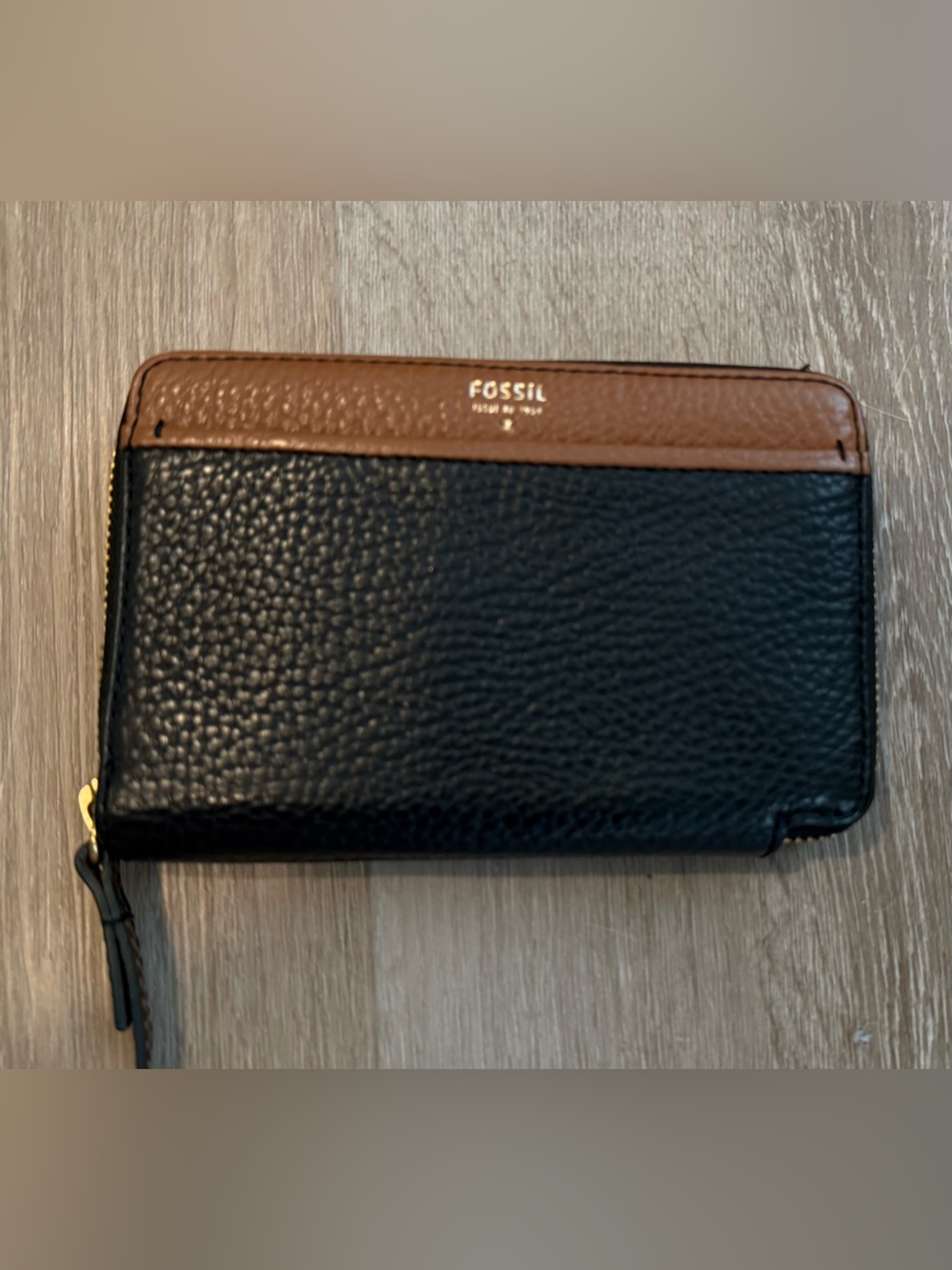 Fossil Pebbled Leather Dual Tone Wallet Wrap Around Zip Classic Brown Black
